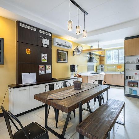 Casa Heradurra Uno/Dos Manila Esterno foto