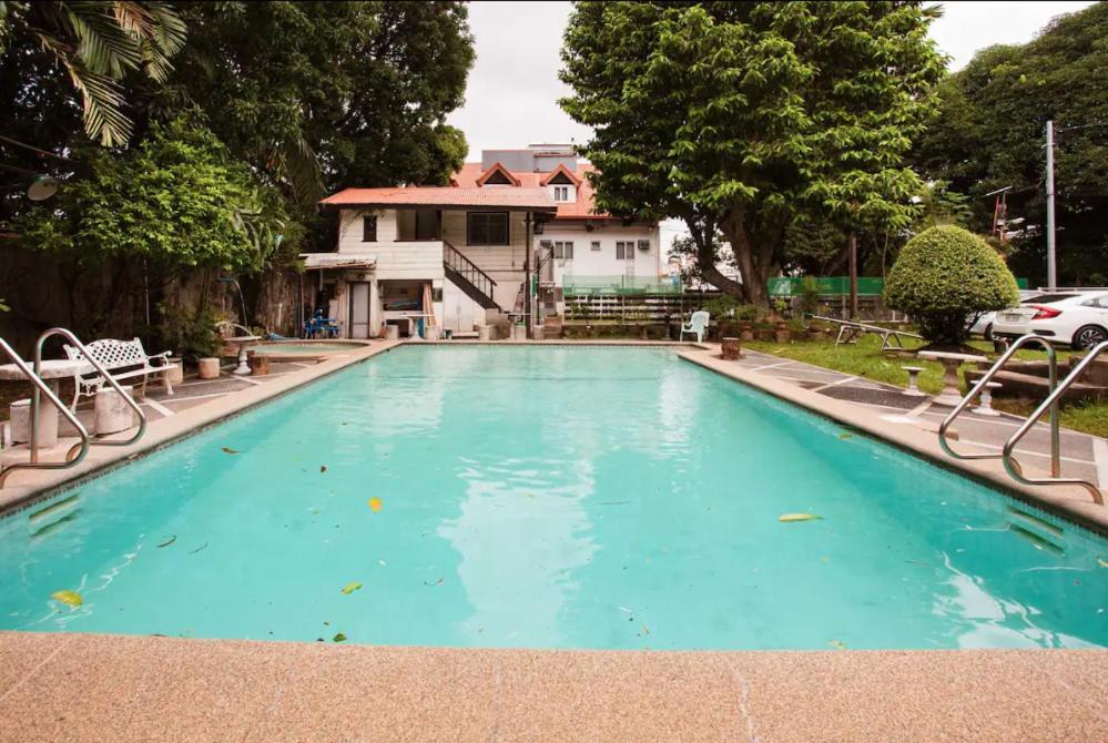 Casa Heradurra Uno/Dos Manila Esterno foto