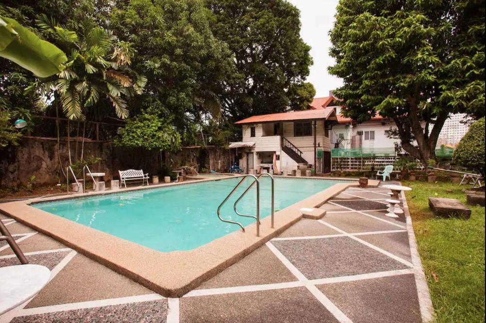 Casa Heradurra Uno/Dos Manila Esterno foto