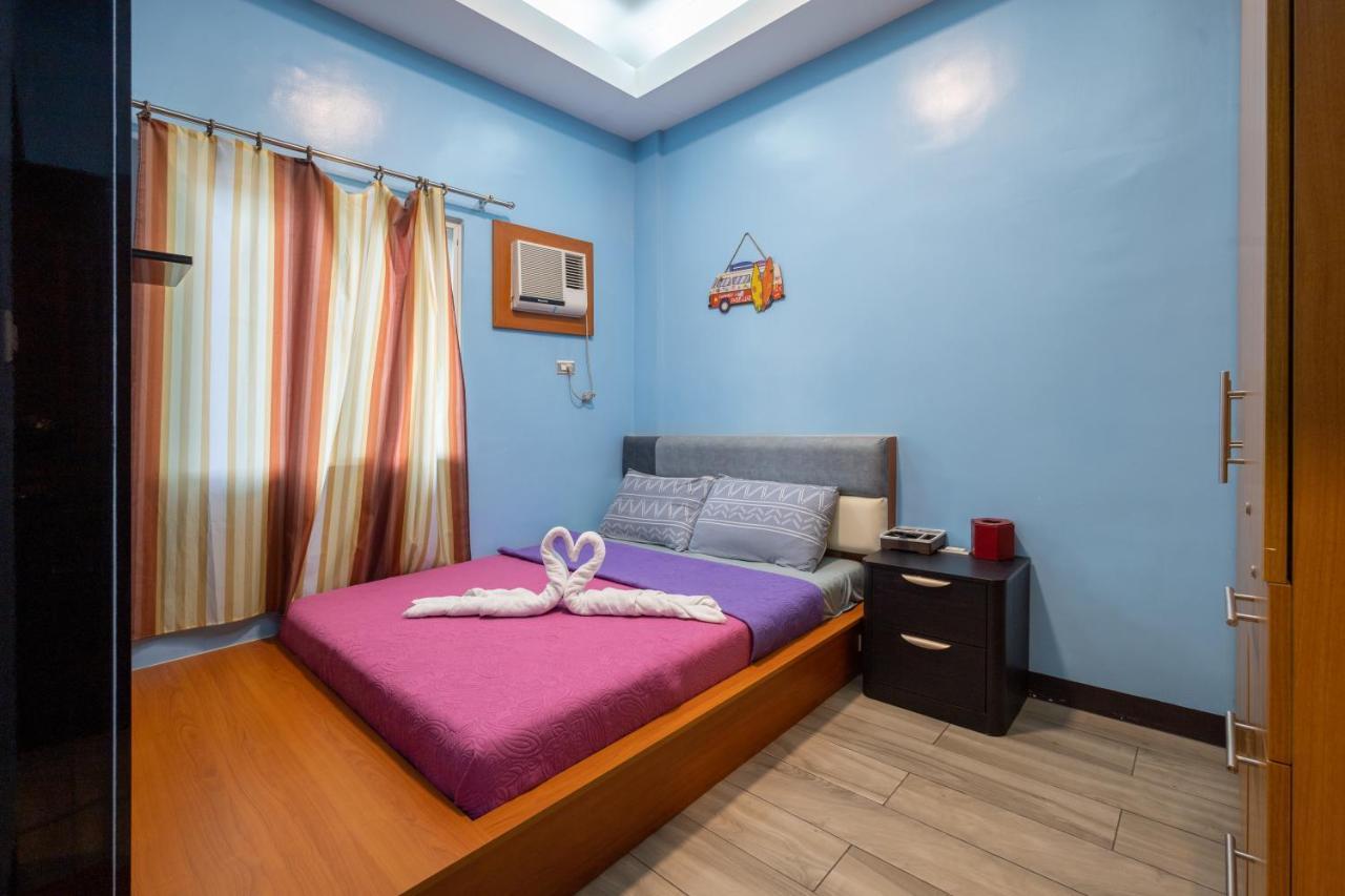 Casa Heradurra Uno/Dos Manila Esterno foto
